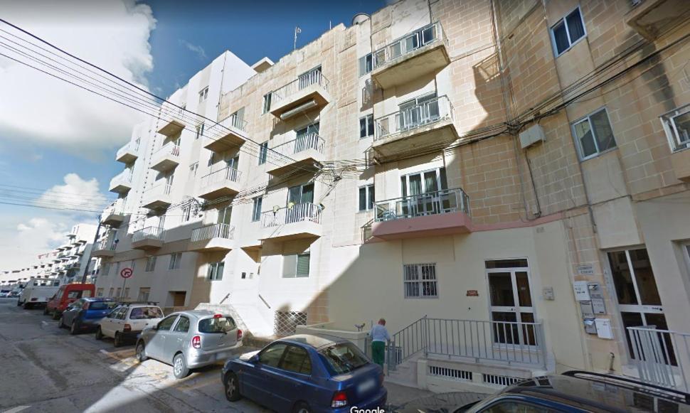 Kennedy Court - Prime Location - Bus Terminus St. Paul's Bay Exterior foto